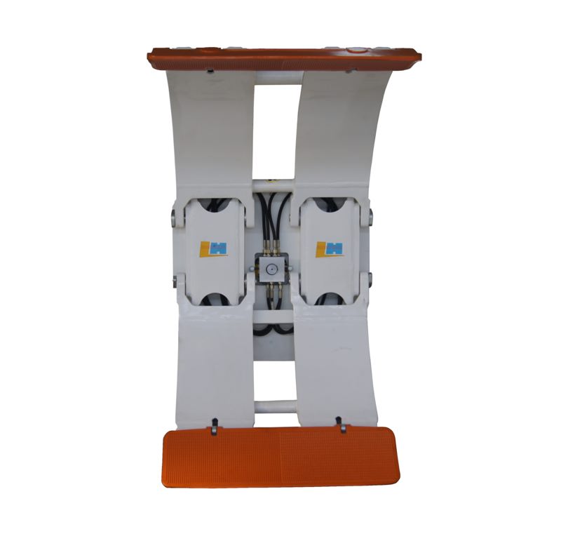 Rotating Paper Roll Clamp Magnum Material Handling